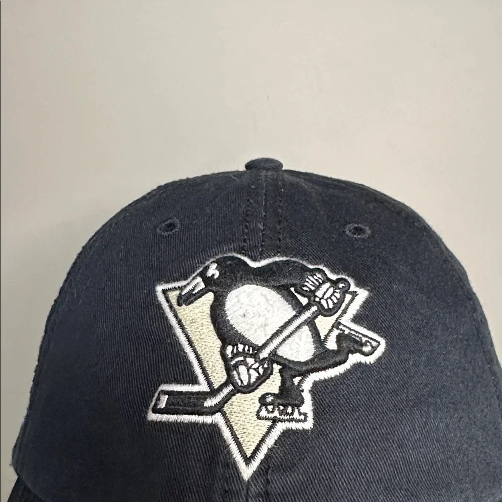 NHL Pittsburgh Penguins Navy Blue Hockey Logo Cap